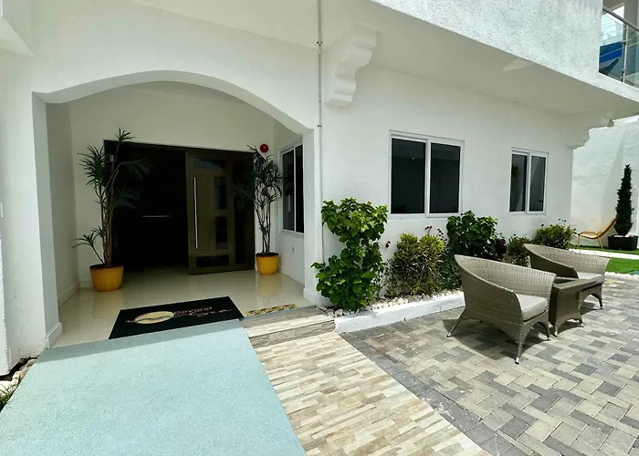 Hospitality Expert Bts 10br Pool Chef Villa