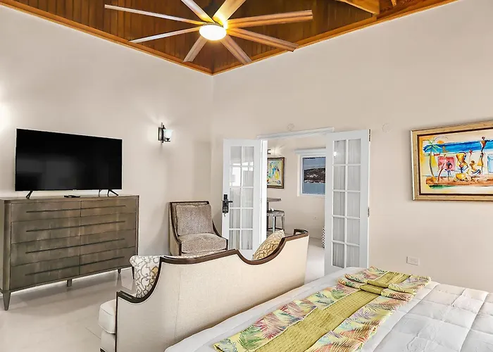 Hospitality Expert Bts 10br Pool Chef Villa Montego Bay