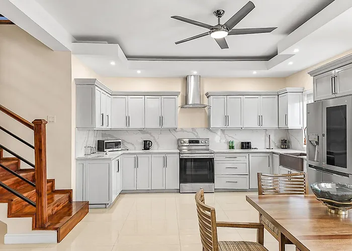 Hospitality Expert Bts 10br Pool Chef * Montego Bay